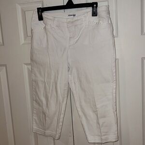 St John’s  Bay white ivory capris crop pants size 4 petite